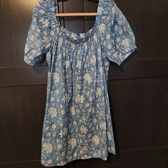Women's puff sleeve dress - Picture 1 of 4